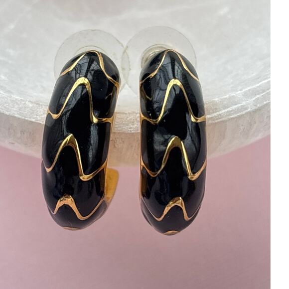 Vintage Jewelry - Enamel Vintage Hoop Back Black Gold Pierced Earrings